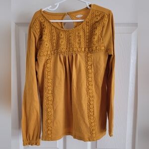 Girl's yellow Old Navy long sleeved embroidered top.